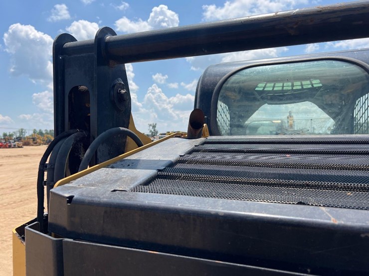2018-caterpillar-259d-image-21