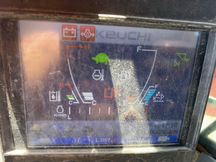 2019-takeuchi-tl12v2-image-29