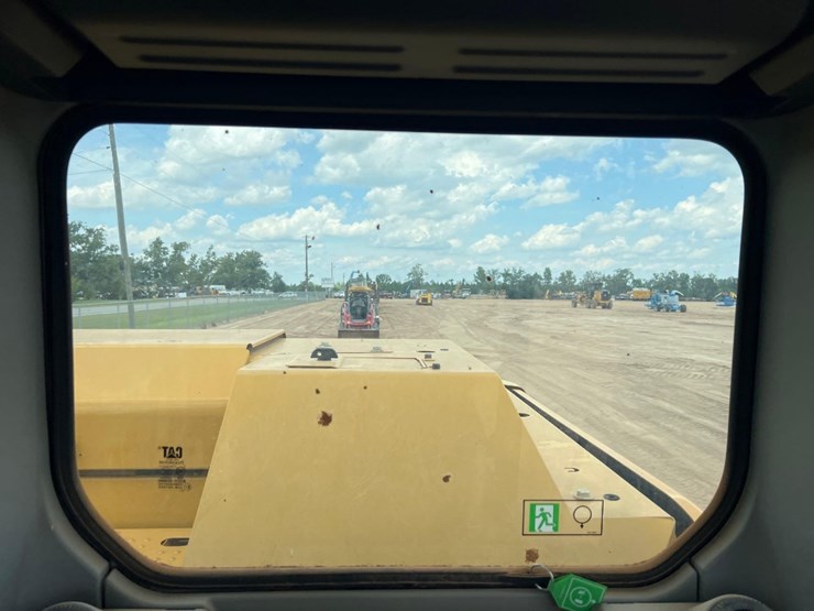 2022-caterpillar-317-image-43