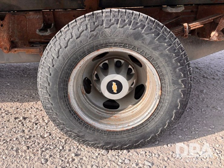 2012-chevrolet-3500-image-29