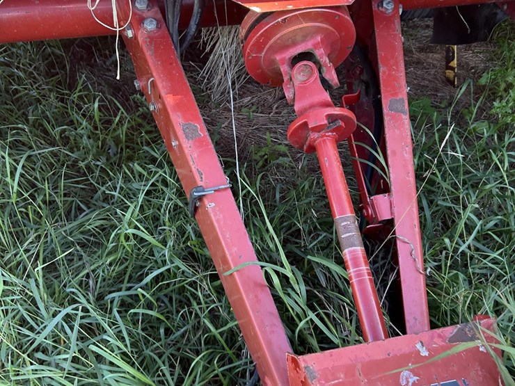 new-holland-688-image-6