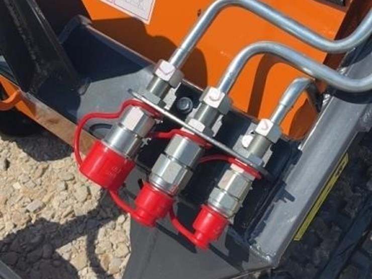 landhero-ldh-t460-mini-skid-steer-image-8