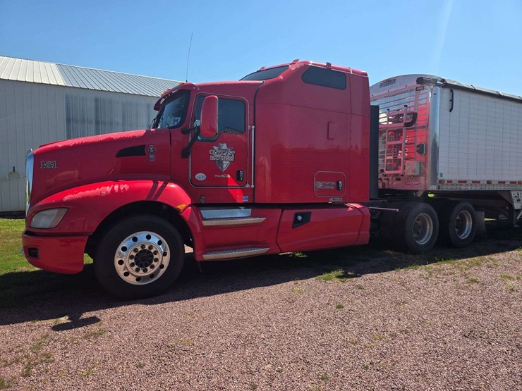 2013-kenworth-t660-image-9