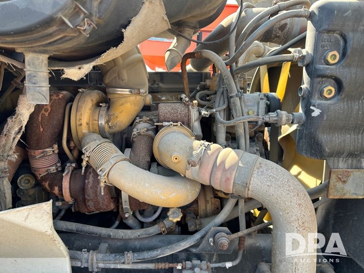 2006-ihc-9200i-van-truck-(cp0653,-unit-37745)-image-19