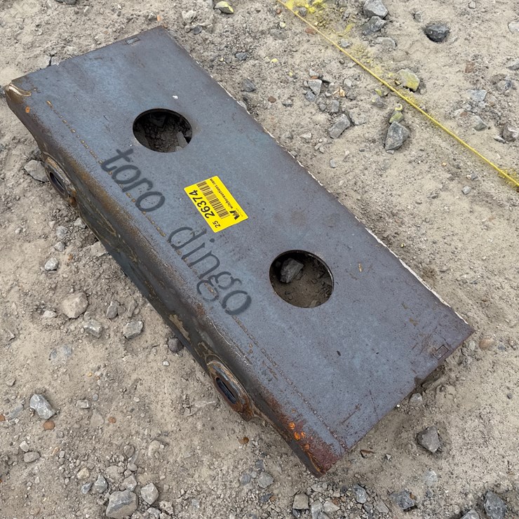 #230 • #26374 • Unused Dingo Mini Skid Steer Mounting Plate