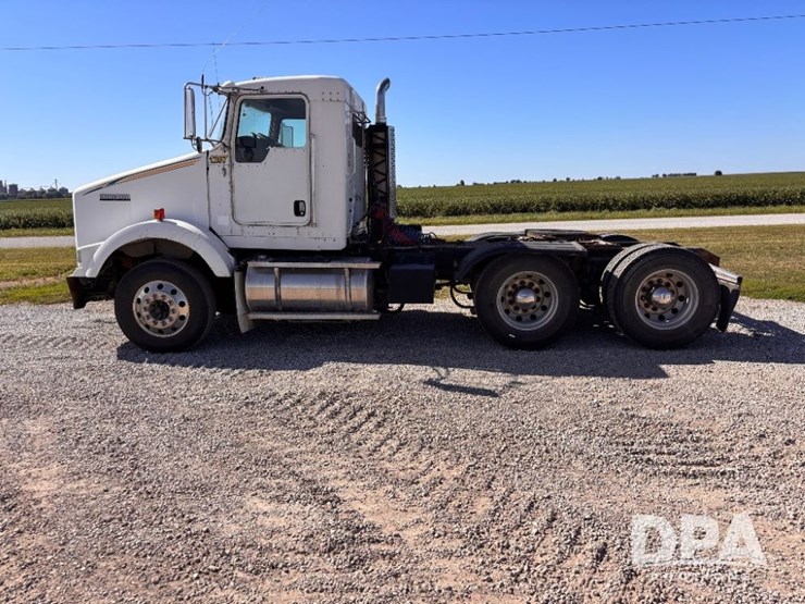 2005-kenworth-t800-image-12