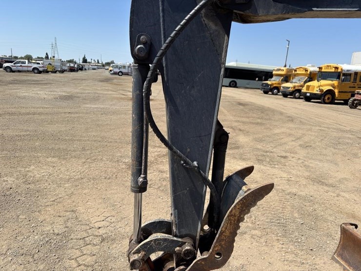 deere-35d-image-17