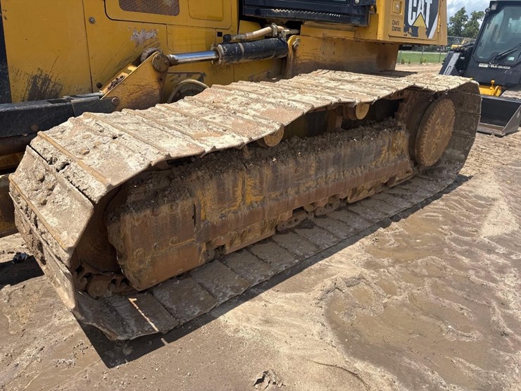 2016-caterpillar-d6k2-lgp-image-9