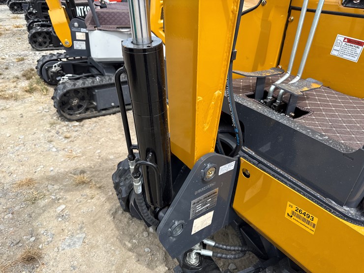 #220-•-#26493-•-unused-cfg-qk18r-mini-excavator-image-8