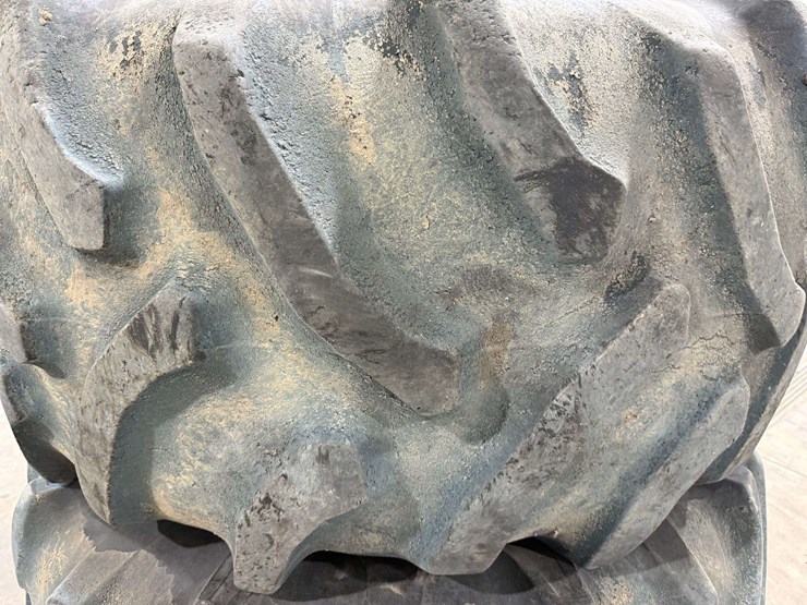 (2)-used-28l-26-goodyear-tires,-came-off-a-2010-jd-9770-combine,-hold-air,-buying-all-for-one-money-image-6