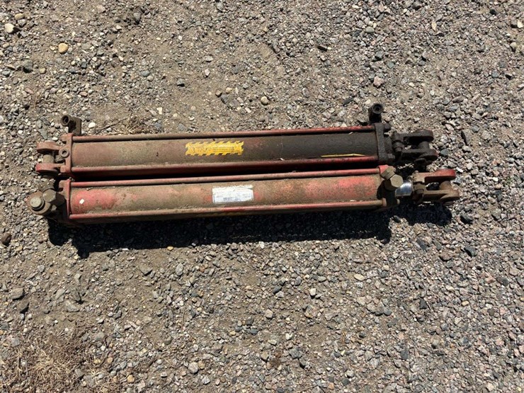 (2)-3”x24”-hyd-cyls-image-1
