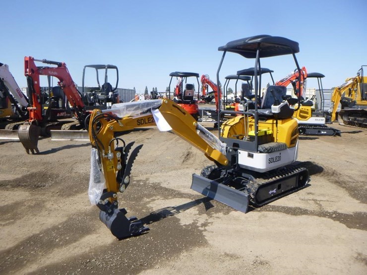 2025-sdlanch-sdle20-hydraulic-excavator-image-1