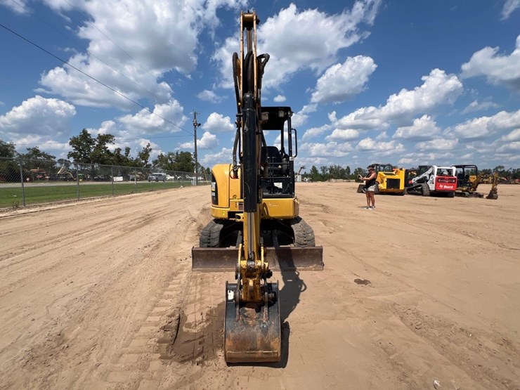 2016-caterpillar-303.5e2-cr-image-7