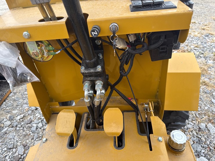#220-•-#26496-•-unused-agt-krw23-compact-wheel-loader-image-18