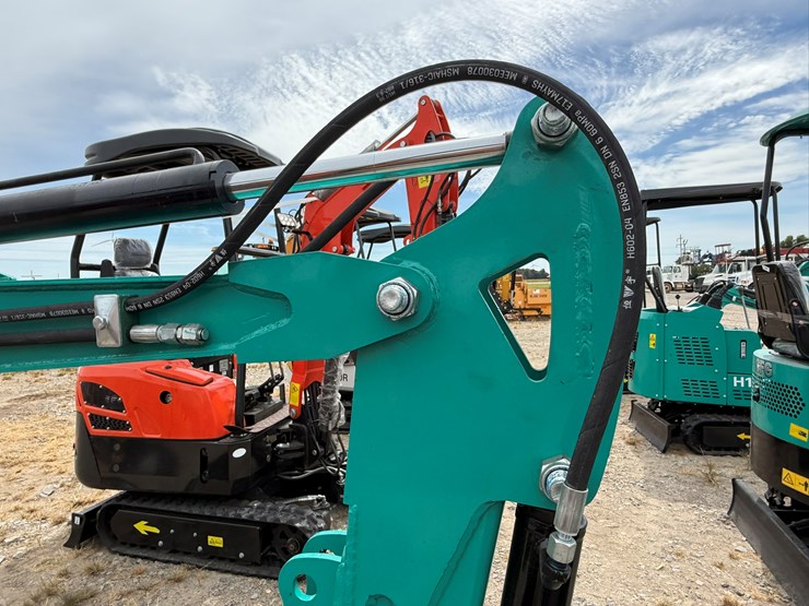 #220-•-#26487-•-unused-cfg-mh12rx-mini-excavator-image-36