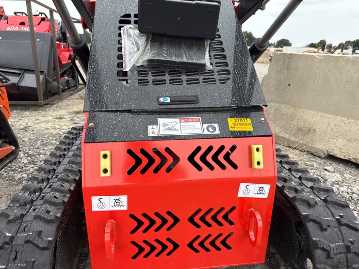 #220-•-#27011-•-unused-sdlool-sl380r-mini-excavator-380rj250748-image-12
