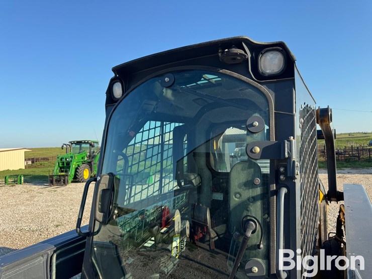 2011-deere-326d-image-15