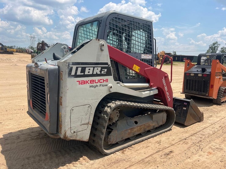 2021-takeuchi-tl8r2-image-4
