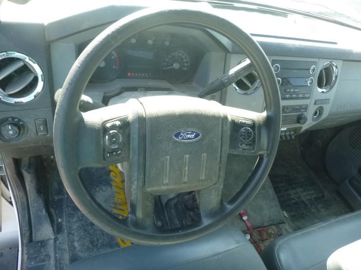 2017-ford-f650-image-16