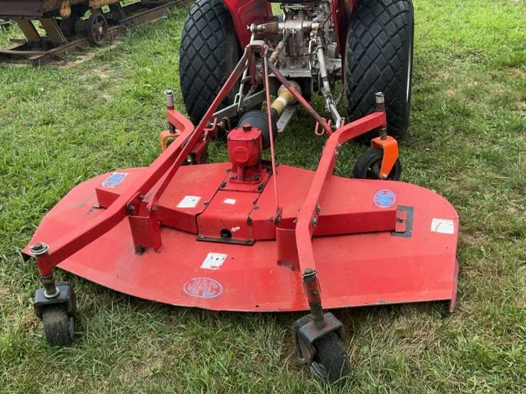 #124-•-massey-ferguson-mf210-tractor-image-3
