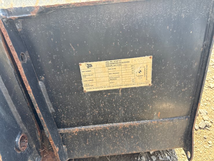 jcb-320t-image-14