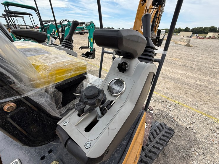 #220-•-#26489-•-unused-cfg-xz20r-mini-excavator-xz20r202507070018-image-28
