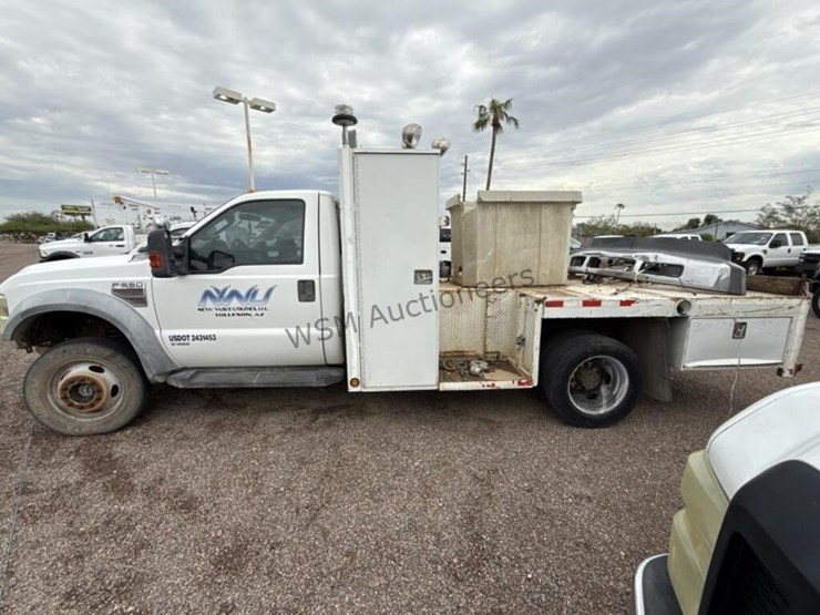 2010-ford-f550-image-7