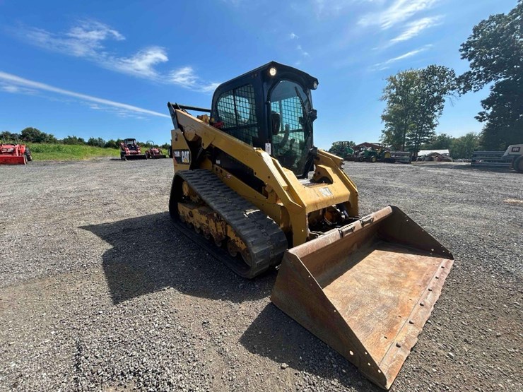 2017-caterpillar-299d2-image-6