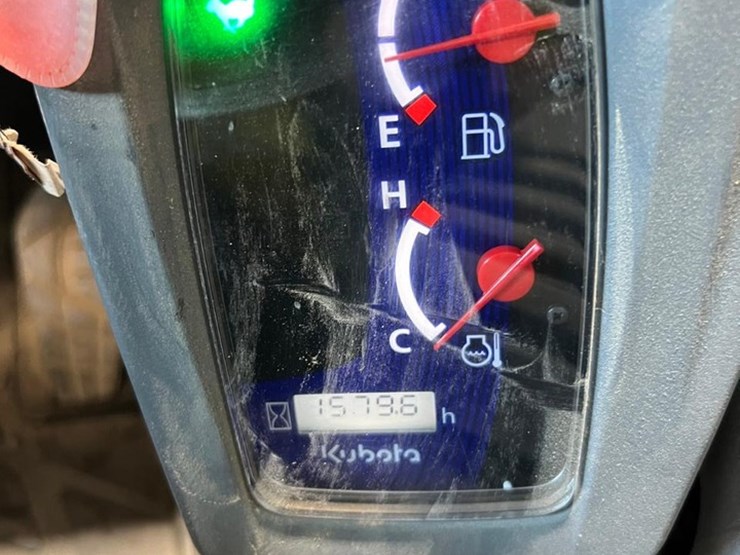 2019-kubota-ssv75-image-19