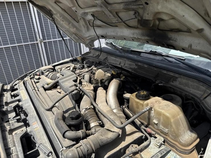 2015-ford-f550-image-14