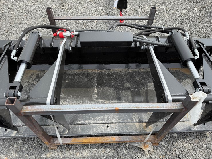#2000-•-#26528-•-unused-giyi-gy-pg72c-72"-skid-steer-plate-grabber-c-pbzmq722507143-image-6