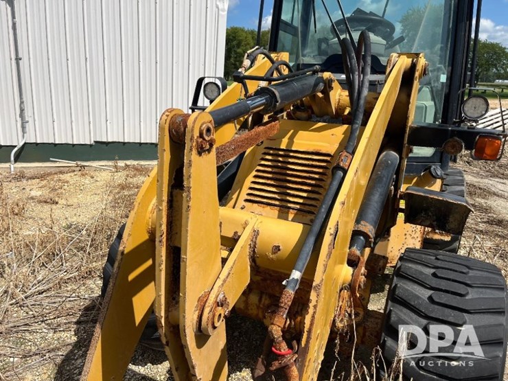 2015-caterpillar-903c-image-14