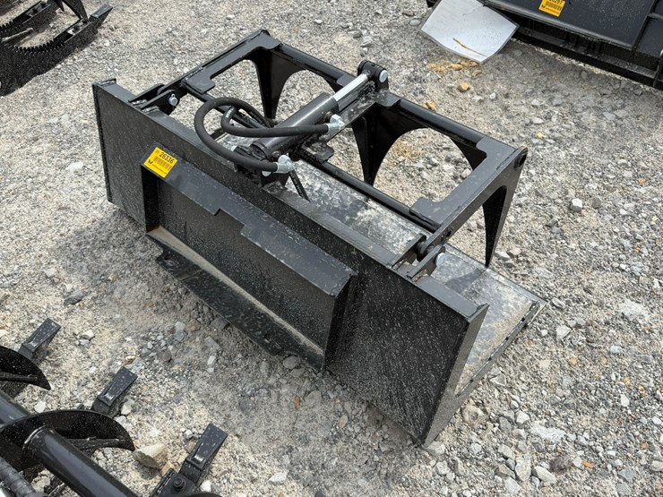 #230-•-#26336-•-unused-giyi-44"-mini-skid-steer-plate-grabber-cxpbzm44250794-image-4