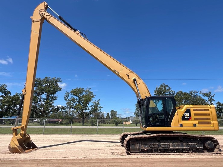 2019-caterpillar-330gc-image-1