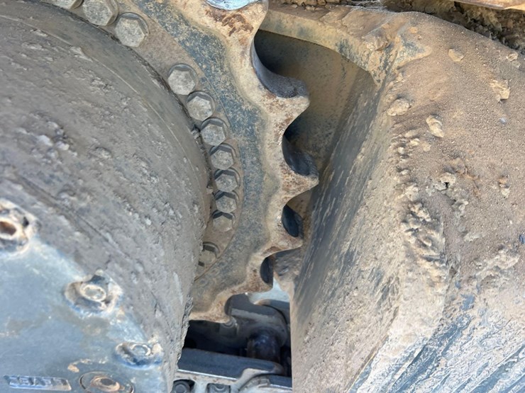 hyundai-hx235-lcr-image-28