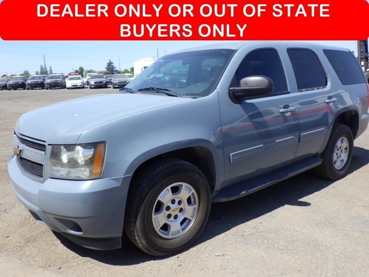 2010-chevrolet-tahoe-image-1