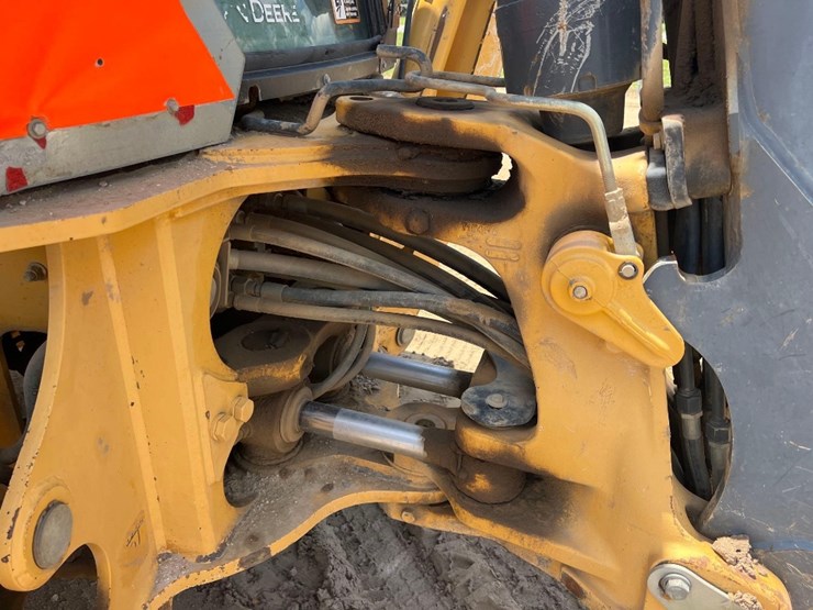 2012-deere-410k-image-16