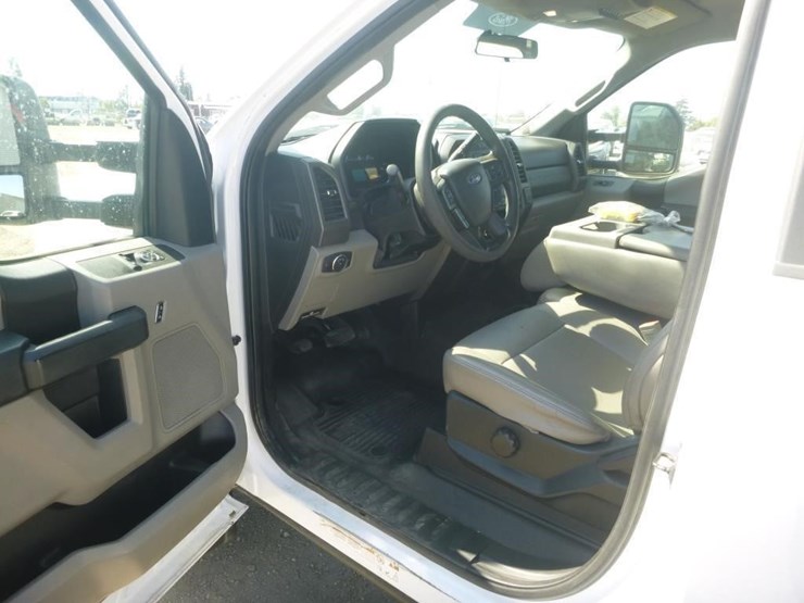 2019-ford-f450-image-13