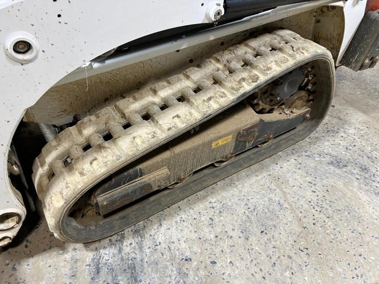 2022-bobcat-t450-image-12