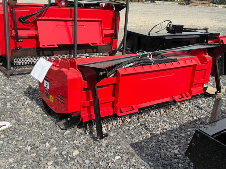 #2000-•-#26272-•-unused-giyi-72"-skid-steer-mulcher-thj72250703-image-2