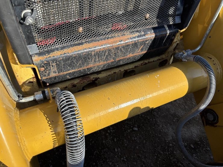 2018-caterpillar-420f2-it-image-13