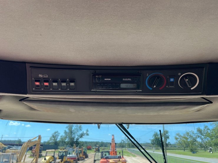 case-ih-2555-image-37