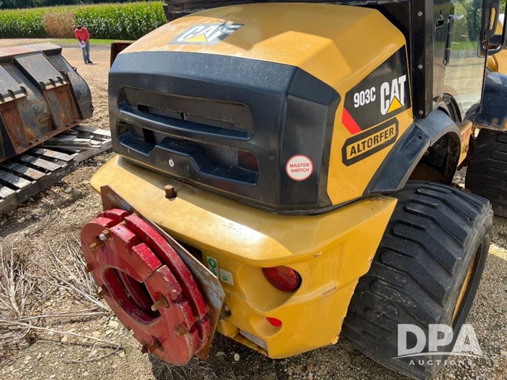 2015-caterpillar-903c-image-23