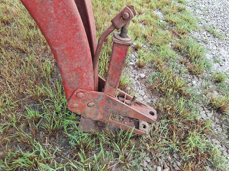 new-holland-256-image-4