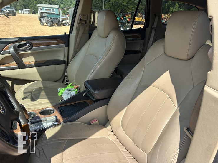 2011-buick-enclave-image-9
