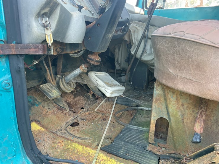 #280-•-#24138-•-inop-1971-ford-t/a-single-cab-auger-truck-n80fvl70713-image-30
