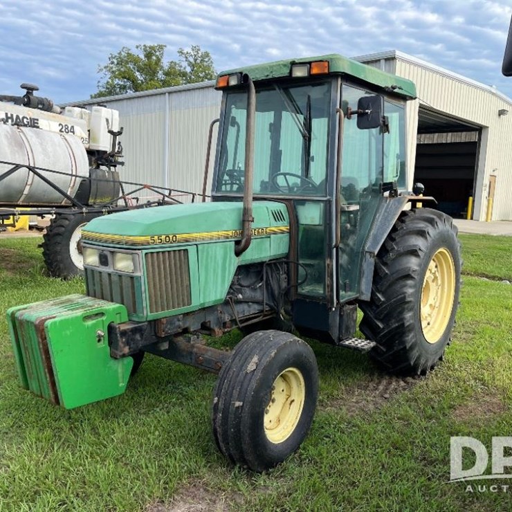 JOHN DEERE 5500