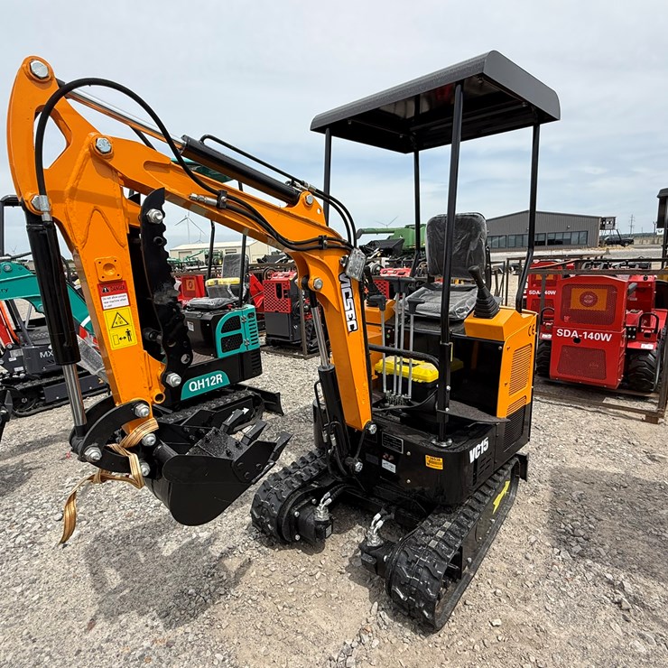 #220 • #26538 • Unused VICSEC VC15 Mini Excavator 15J2507209