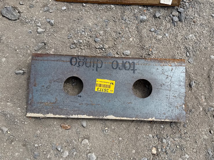 #230-•-#26373-•-unused-dingo-mini-skid-steer-mounting-plate-image-4