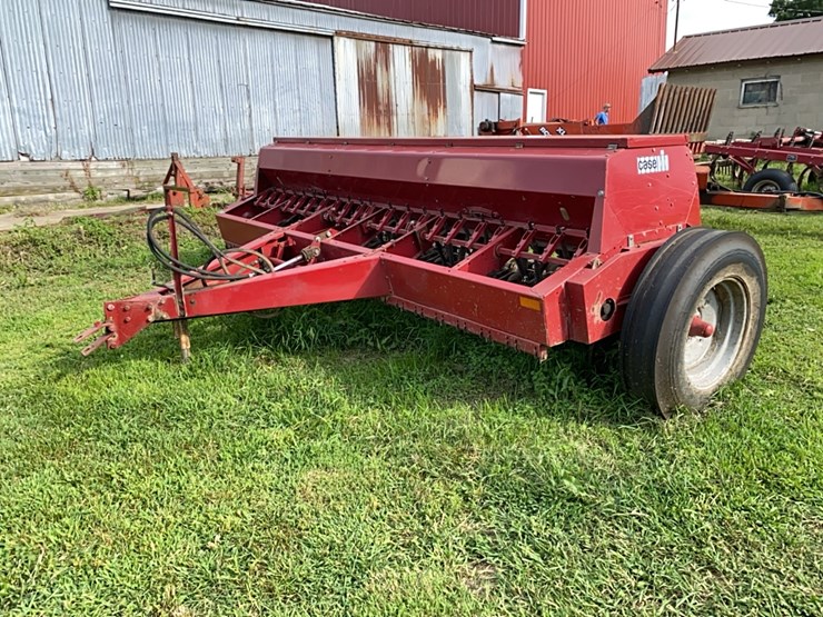 case-ih-5100-image-1